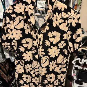 Denim & Flower Black and Tan Floral Button-Up